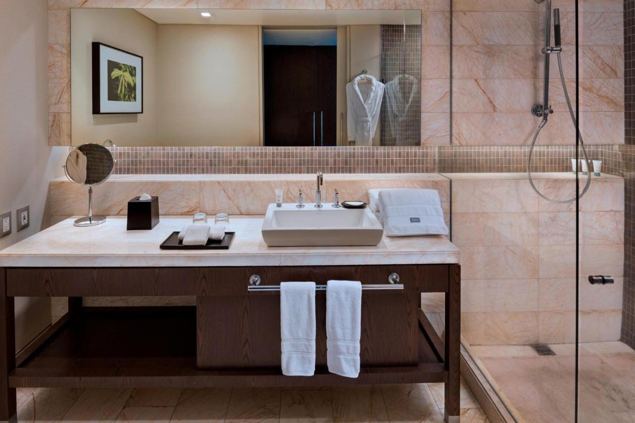 Camera con 1 Letto King-Size e Accesso al Club Lounge - Piano Alto